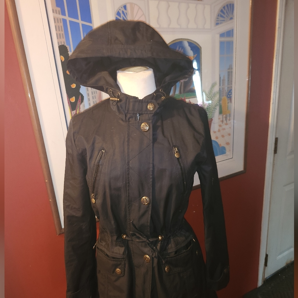 Black trench